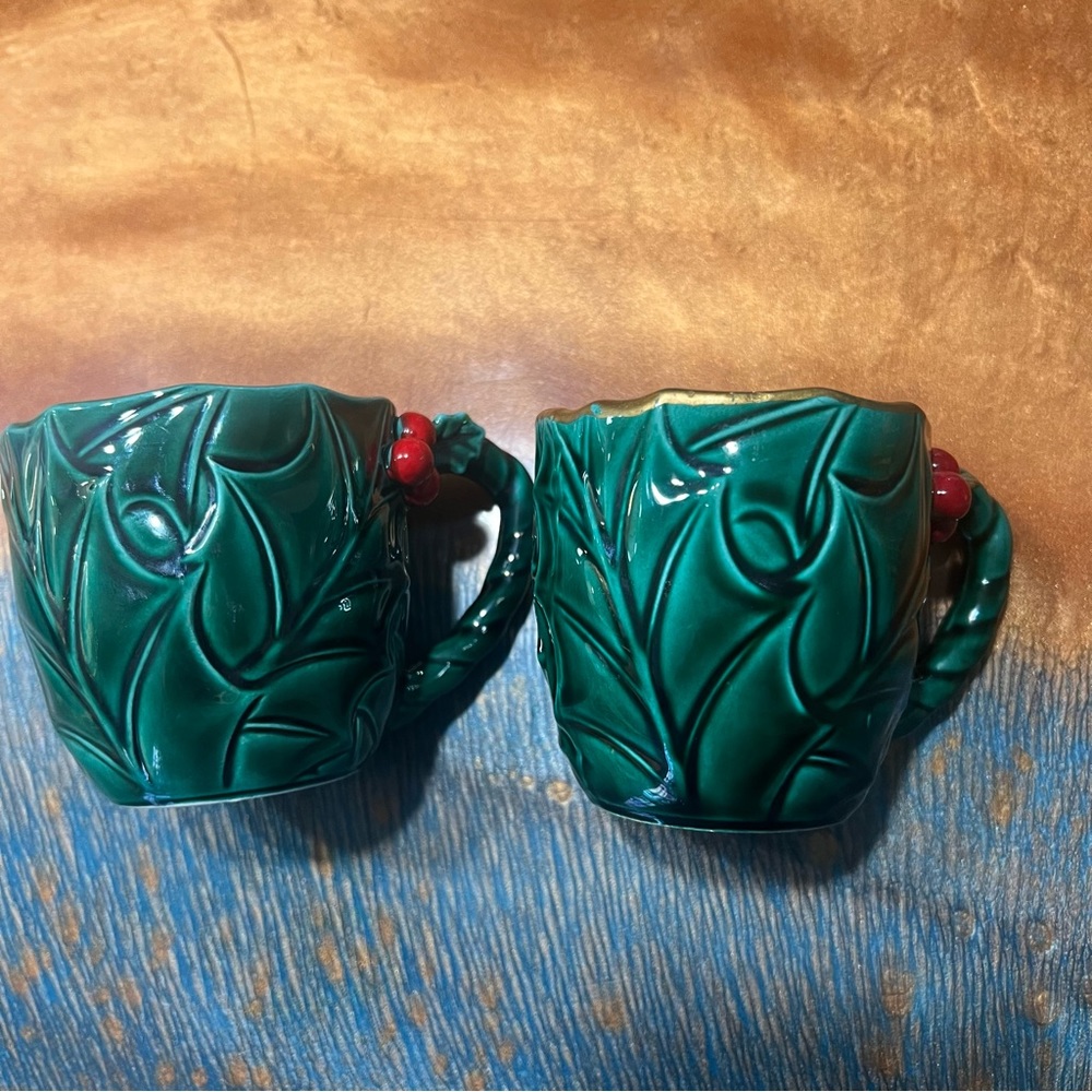 Vintage MCM Lefton Japan Green Holly Leaves Ceramic Christmas Demitasse set of 2 - Picture 4 of 11